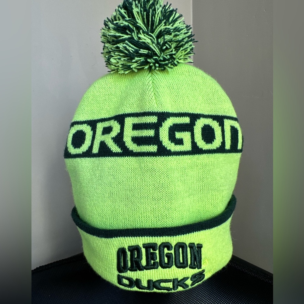 Oregon Ducks Lime & Green Beanie Unisex OS